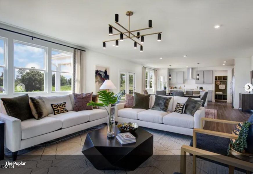 Spacious Family Room Spacious Family Room