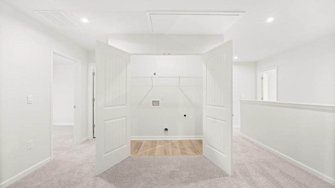 Spacious, unfurnished interior of a new home in Hughes Court, Dawsonville (Image 22).