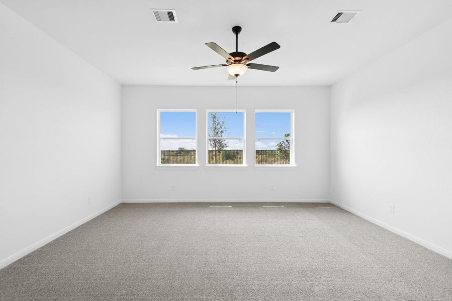 Spacious, unfurnished interior of a new home in The Grand Prairie 50’, Hockley (Image 18).
