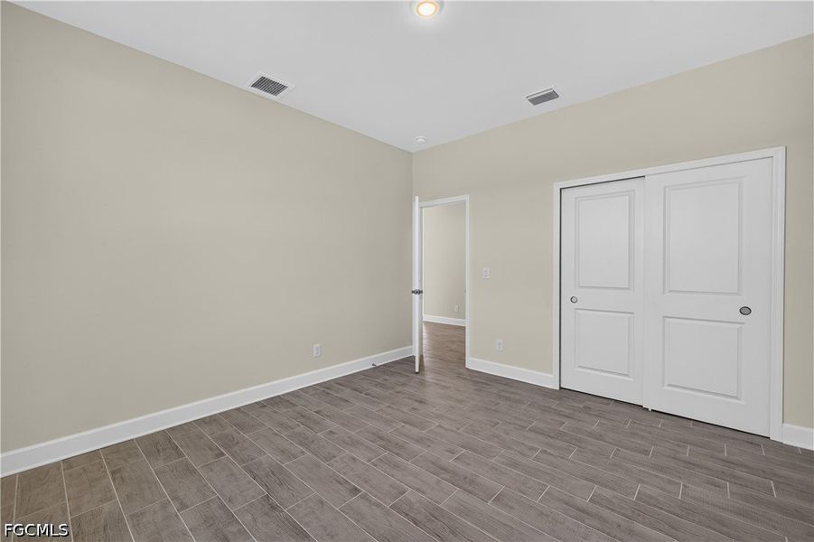 Spacious, unfurnished interior of a new home in Cape Coral, Cape Coral (Image 24). Spacious, unfurnished interior of a new home in Cape Coral, Cape Coral (Image 24).