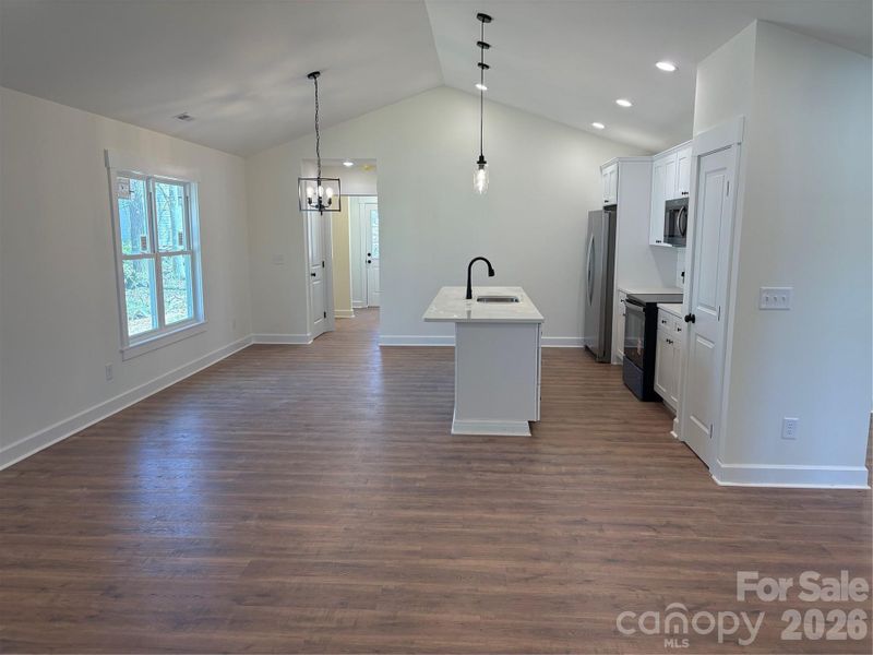 Spacious, unfurnished interior of a new home in , Kannapolis (Image 8).