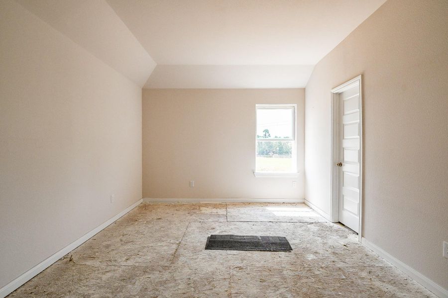 This room can accommodate any style to your liking. This room can accommodate any style to your liking.