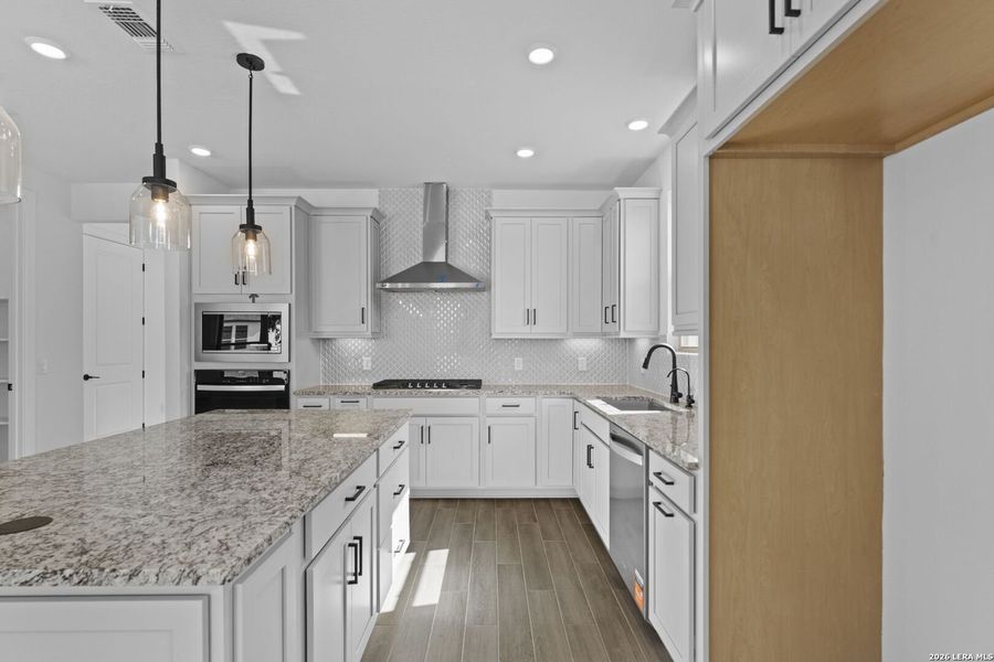 Furnished interior view inside a new home in Del Webb New Braunfels at Veramendi, New Braunfels (Image 6).
