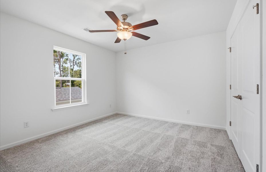 Spacious, unfurnished interior of a new home in Briarwood Reserve, Spartanburg (Image 14).