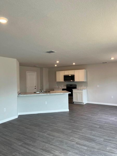 Furnished interior view inside a new home in Santa Fe, Cleveland (Image 5).
