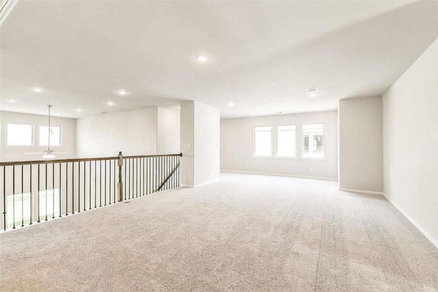 Spacious, unfurnished interior of a new home in Stone Creek Ranch, Hockley (Image 39). Spacious, unfurnished interior of a new home in Stone Creek Ranch, Hockley (Image 39).
