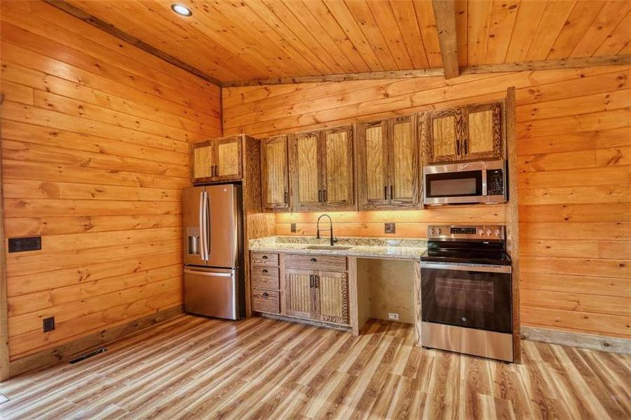 Furnished interior view inside a new home in , Blue Ridge (Image 45).