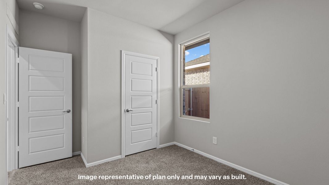 Spacious, unfurnished interior of a new home in Mustang Ridge, Andrews (Image 17).