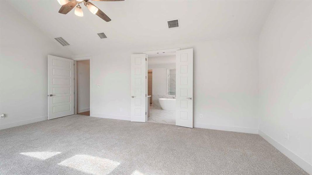 Spacious, unfurnished interior of a new home in Hillstead, Lavon (Image 20).