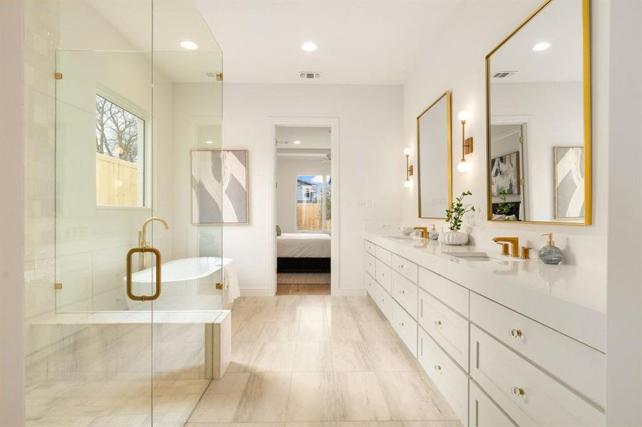 Furnished interior view inside a new home in , Dallas (Image 10).