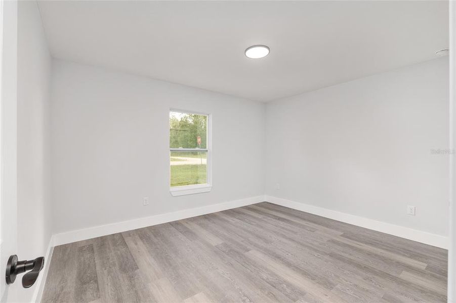 Spacious, unfurnished interior of a new home in , Ocala (Image 37).