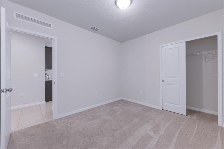 Spacious, unfurnished interior of a new home in , Davenport (Image 20).