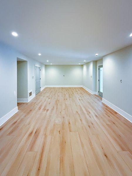 Spacious, unfurnished interior of a new home in , Isle Of Palms (Image 56). Spacious, unfurnished interior of a new home in , Isle Of Palms (Image 56).