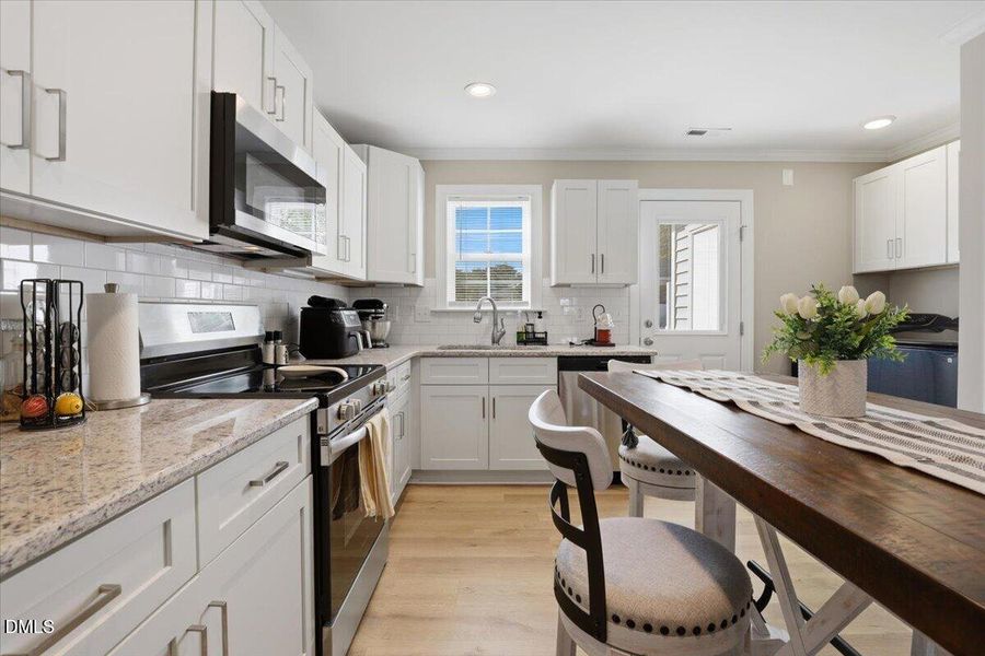 15-96 Linda St-15 15-96 Linda St-15