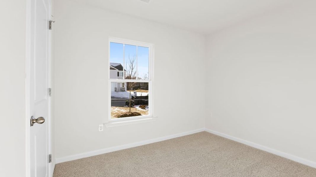 Spacious, unfurnished interior of a new home in Seneca Falls, Seneca (Image 13).