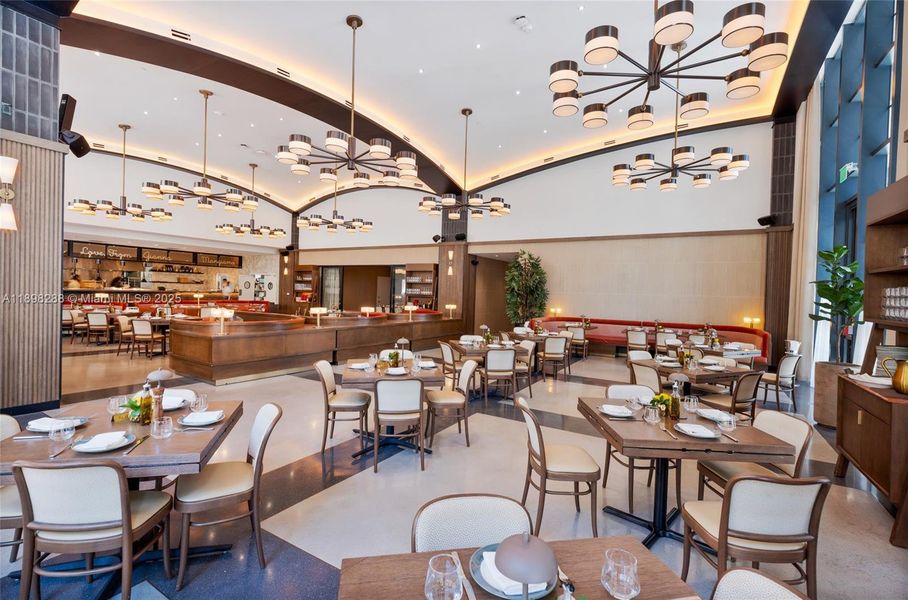 Community amenities in , Miami (Image 39).