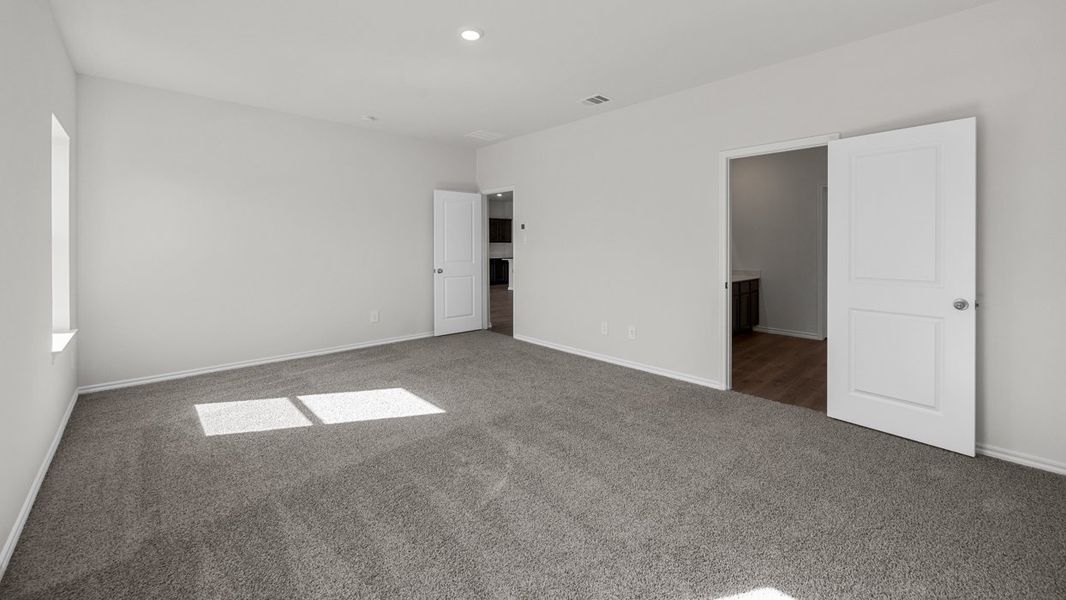 Spacious, unfurnished interior of a new home in Crane Crossing, Crandall (Image 19).
