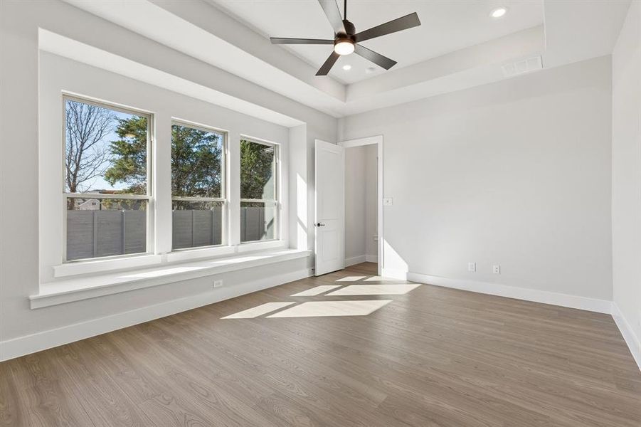 Spacious, unfurnished interior of a new home in Painted Tree Lakeside, McKinney (Image 29).