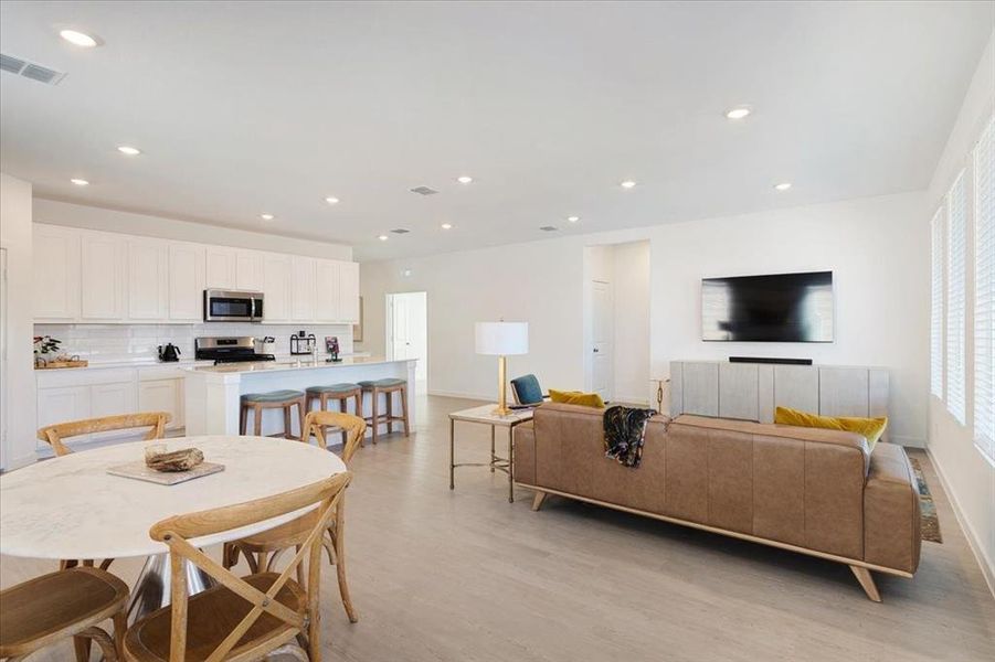 Furnished interior view inside a new home in Hurricane Creek, Anna (Image 18).