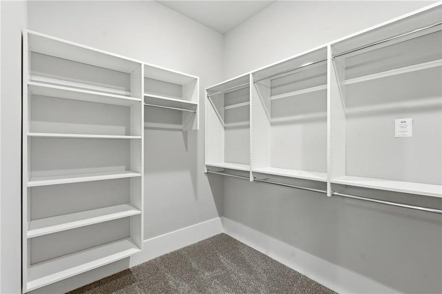 Spacious, unfurnished interior of a new home in , Jefferson (Image 54).