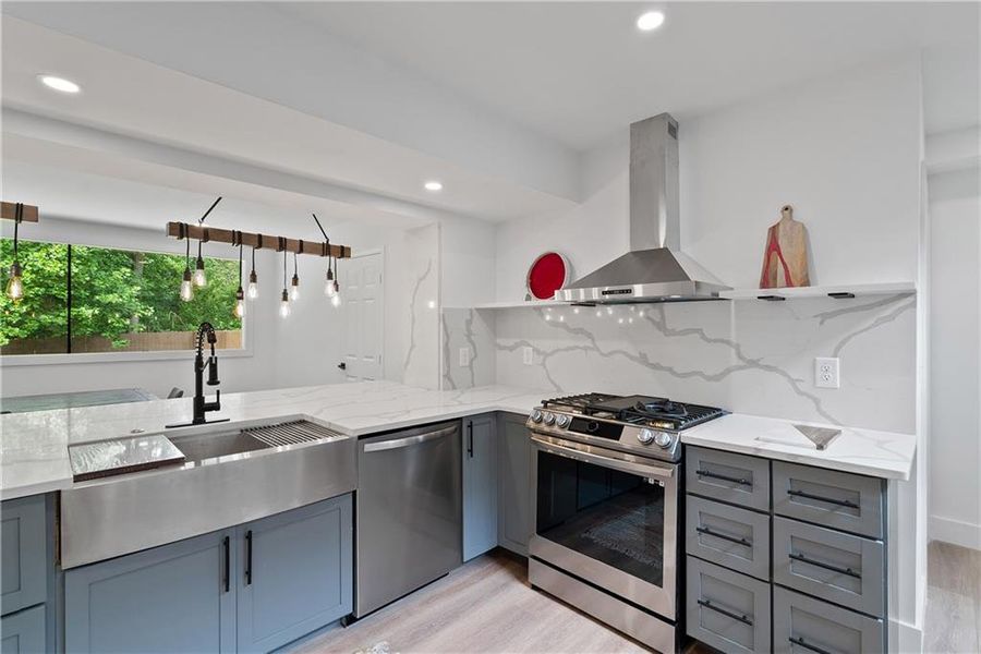 Furnished interior view inside a new home in , Atlanta (Image 9).