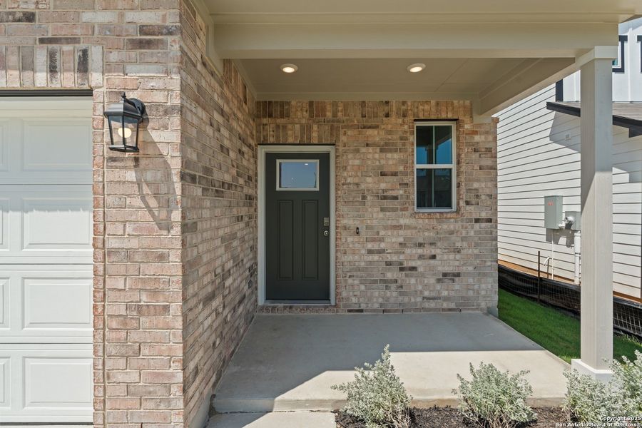 Image 9 of a home in Highland Ridge.