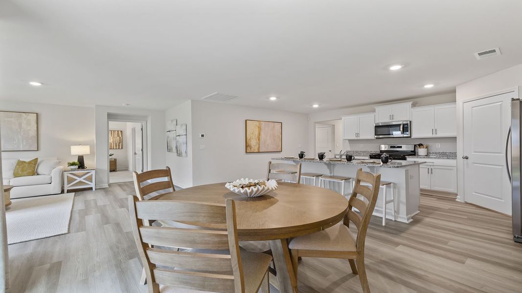 Representative furnished interior of a home built from the Cali by D.R. Horton in Rocky River Ridge, Anderson (Image 19).