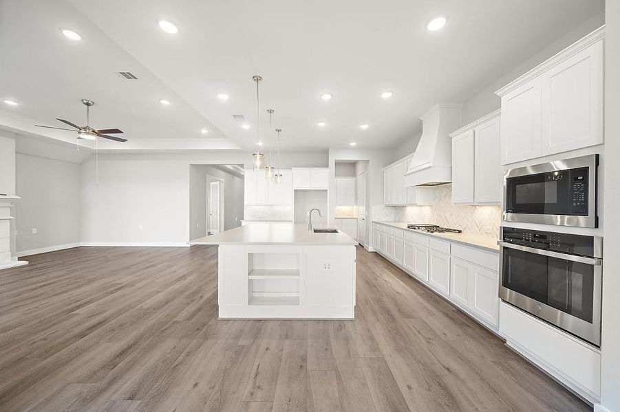 Representative furnished interior of a home built from the Dogwood by Caldwell Homes in Chambers Creek, Willis (Image 7). Representative furnished interior of a home built from the Dogwood by Caldwell Homes in Chambers Creek, Willis (Image 7).