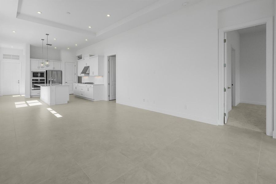 Image 14 of a home in Rivella.