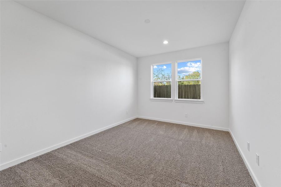 Spacious, unfurnished interior of a new home in Highland Commons, Houston (Image 16).