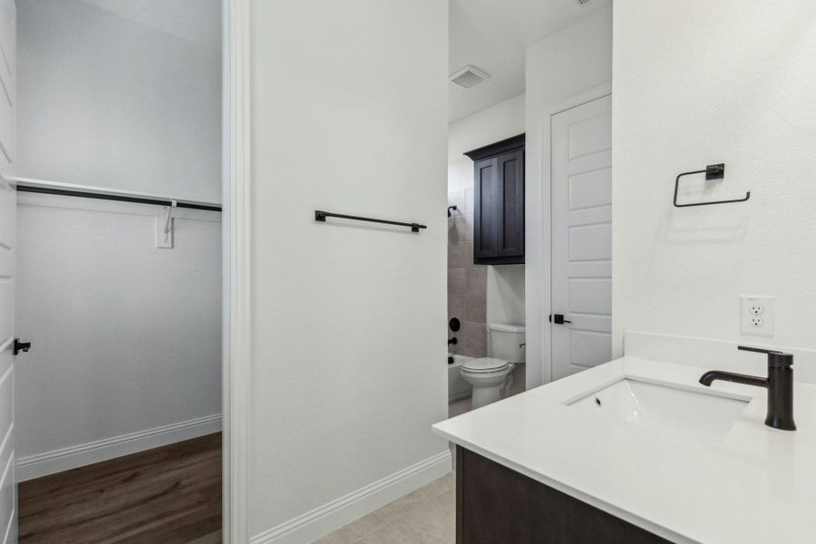 Representative furnished interior of a home built from the Harris by Kindred Homes in Berkshire Estates, Mesquite (Image 14).