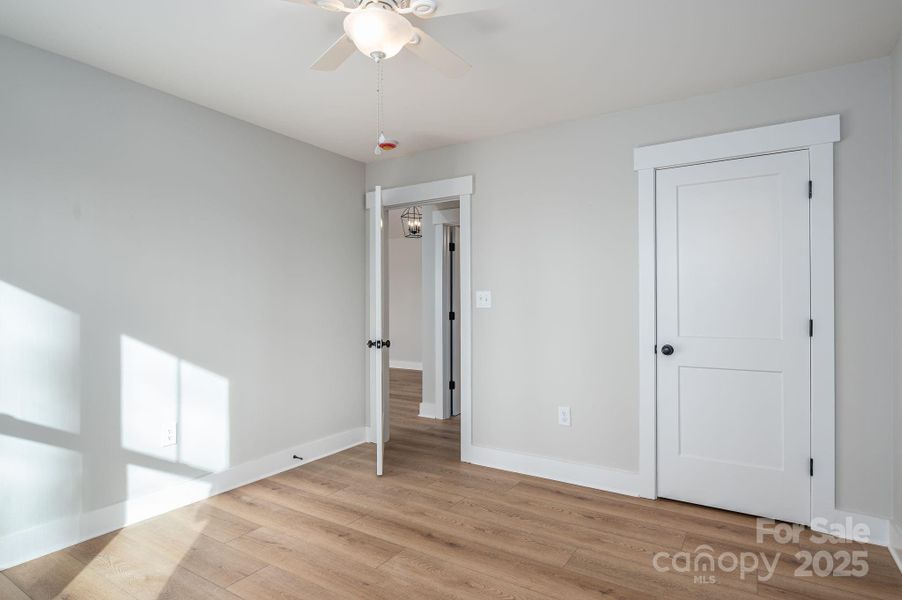 Spacious, unfurnished interior of a new home in , Newton (Image 27).