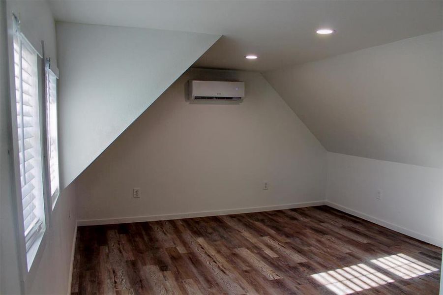 Spacious, unfurnished interior of a new home in , Brownwood (Image 14).