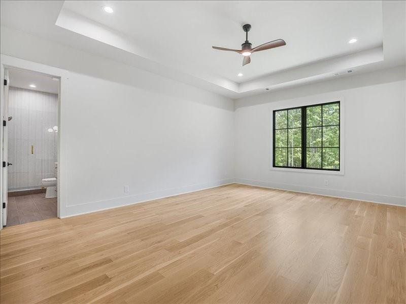 Spacious, unfurnished interior of a new home in , Alpharetta (Image 29).