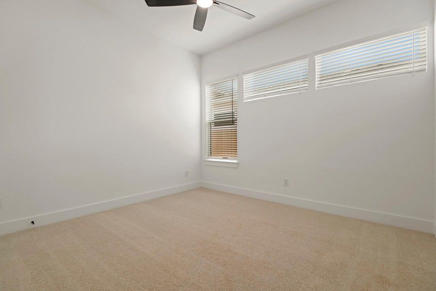 Spacious, unfurnished interior of a new home in , Rosenberg (Image 18).