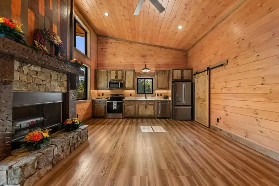Image 55 of a home in .