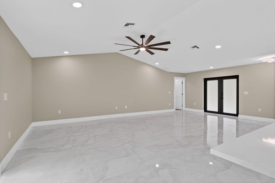 57-web-or-mls-P1171205