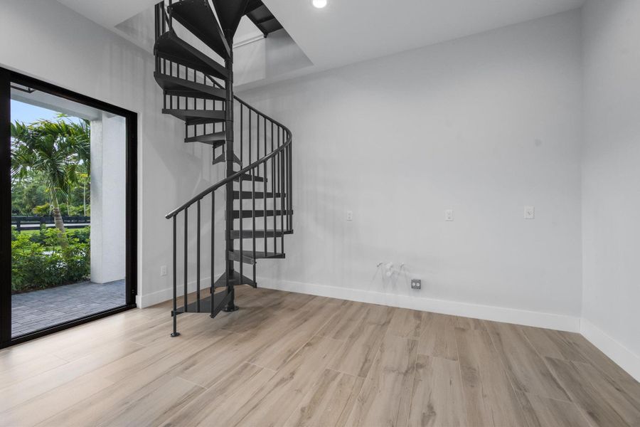 Spacious, unfurnished interior of a new home in , Wellington (Image 44).