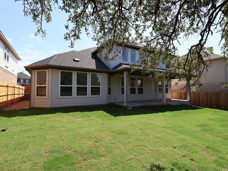 Exterior details and patio area of a home in Edgewood, Leander (Image 3).