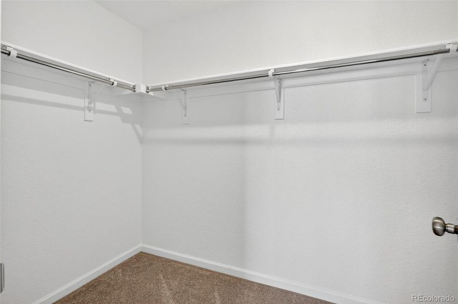 2118 Wagon Wheel Aly ~ Ready Now