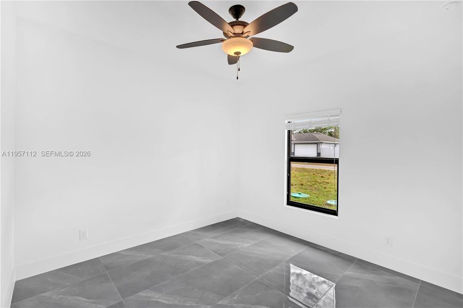 Spacious, unfurnished interior of a new home in , Lehigh Acres (Image 15).