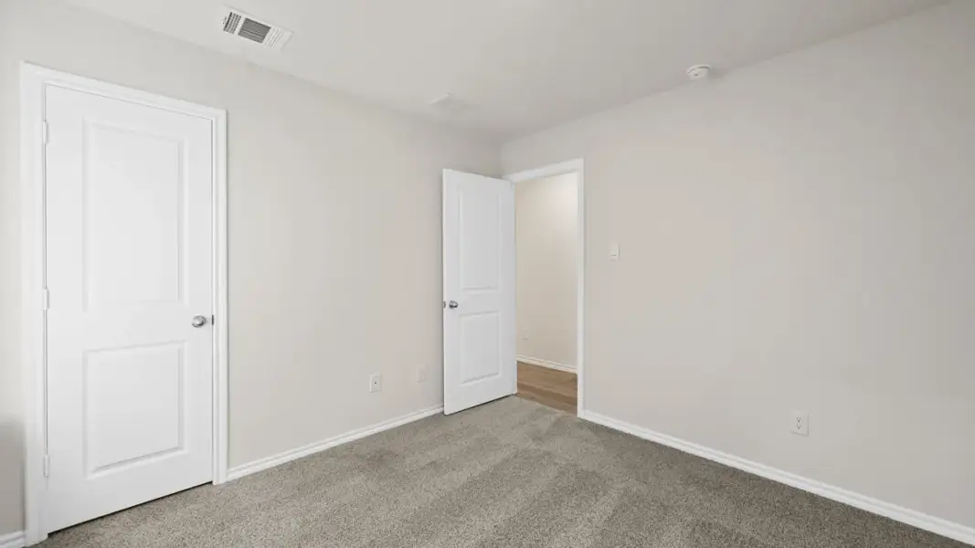 Spacious, unfurnished interior of a new home in Wildcat Ranch, Crandall (Image 16).