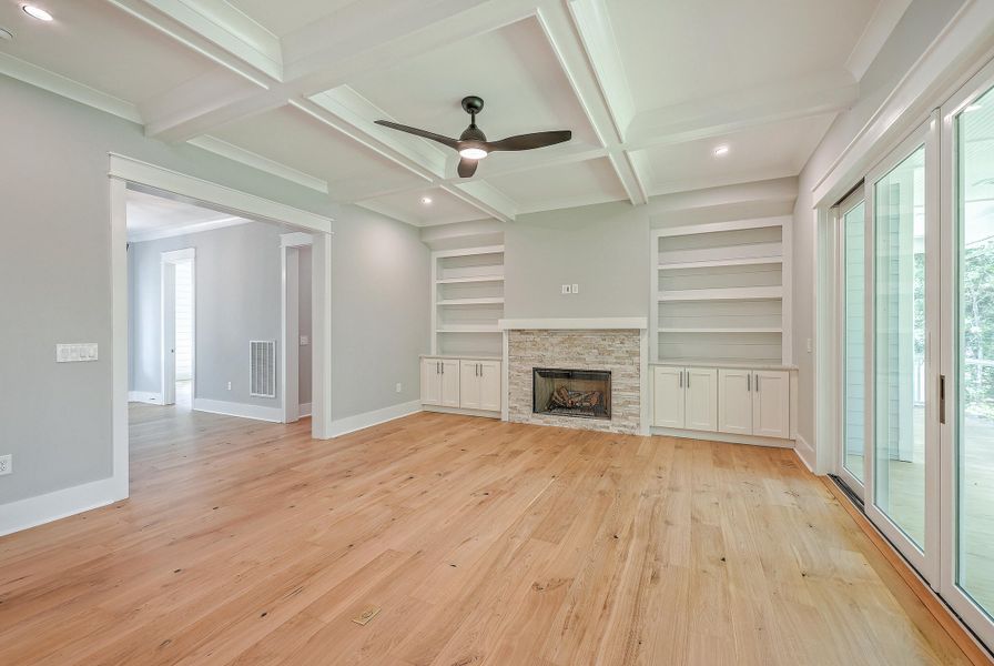 Spacious, unfurnished interior of a new home in , Mount Pleasant (Image 16).