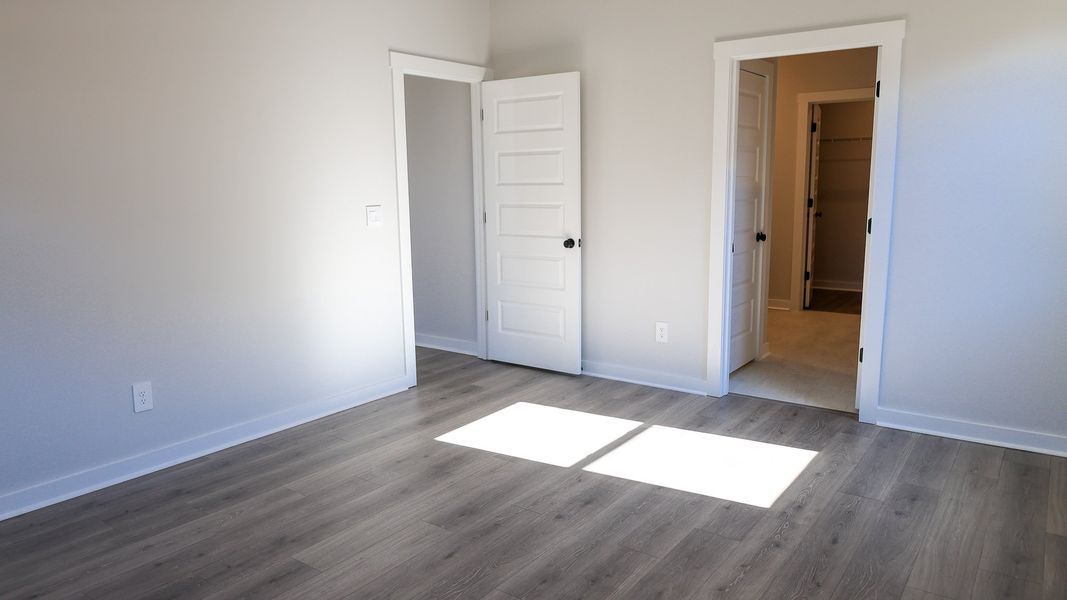 Representative unfurnished interior of a home built from the EMBRY by D.R. Horton in Harvest Point, Spring Hill (Image 35).