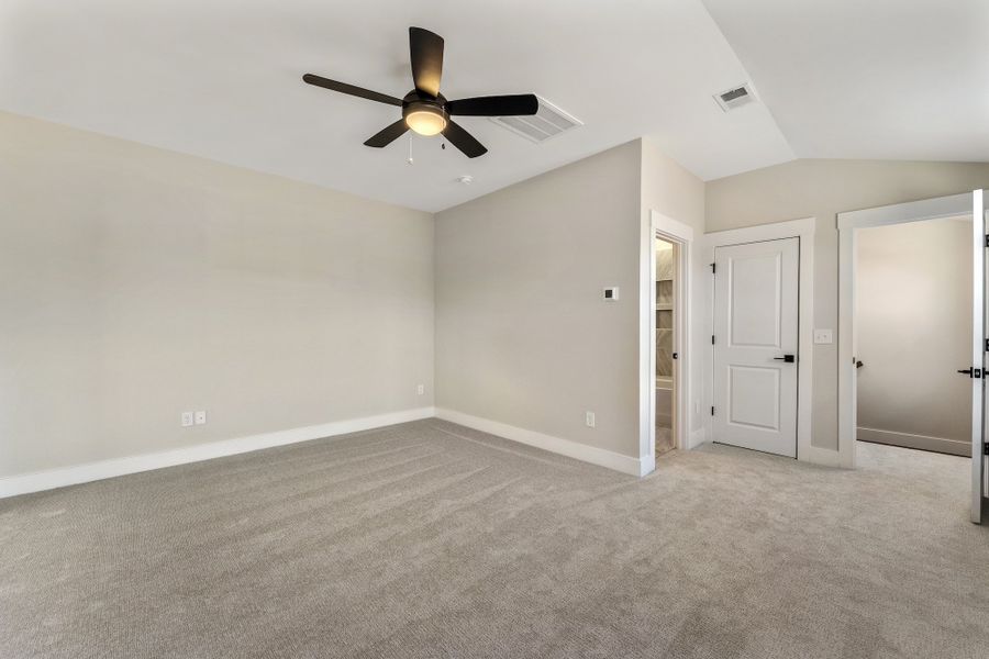 Spacious, unfurnished interior of a new home in Walnut Grove, Easley (Image 35).