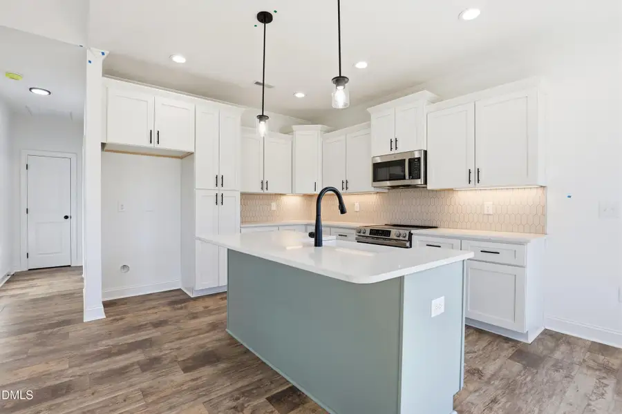 12-111 Mary Hopes Pl-12