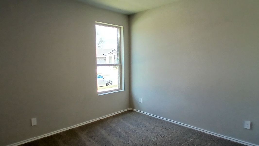 Spacious, unfurnished interior of a new home in The Canyons, Keene (Image 9).