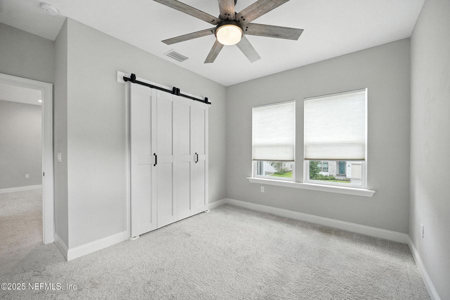 Spacious, unfurnished interior of a new home in , Jacksonville (Image 23).