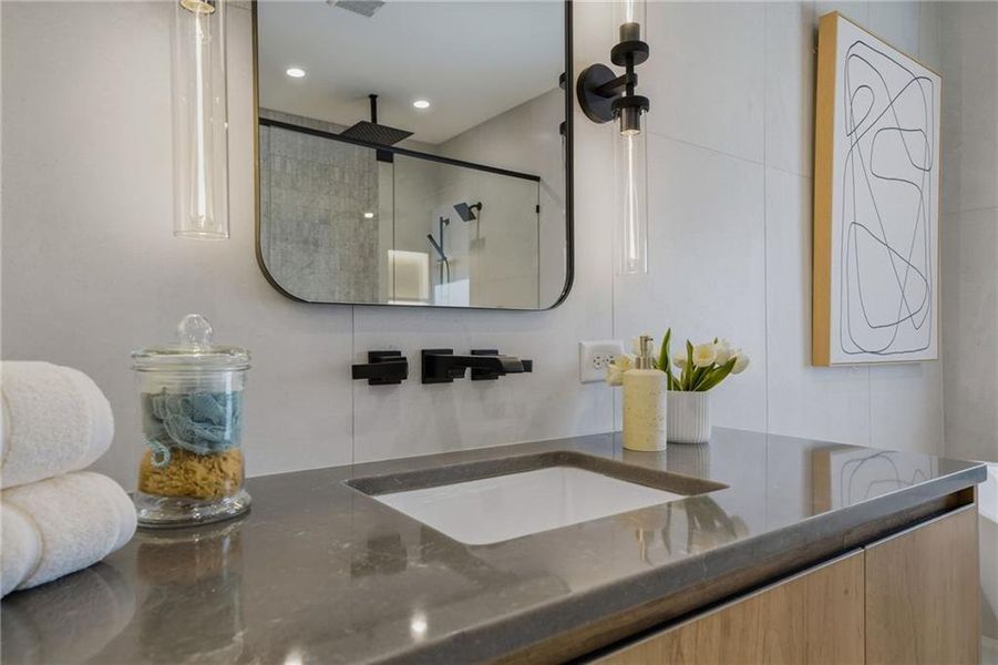 Furnished interior view inside a new home in , Atlanta (Image 50). Furnished interior view inside a new home in , Atlanta (Image 50).