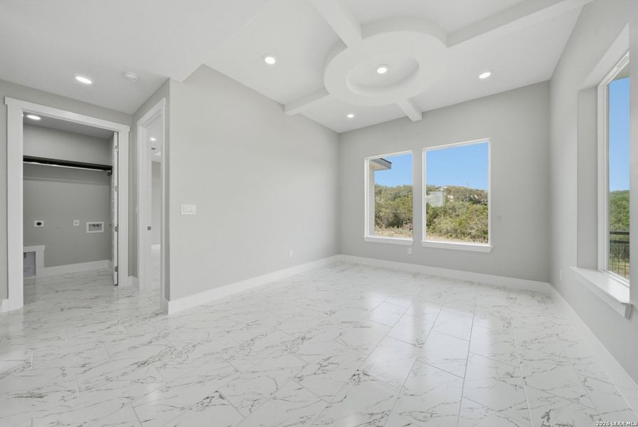 Spacious, unfurnished interior of a new home in , Mico (Image 19).